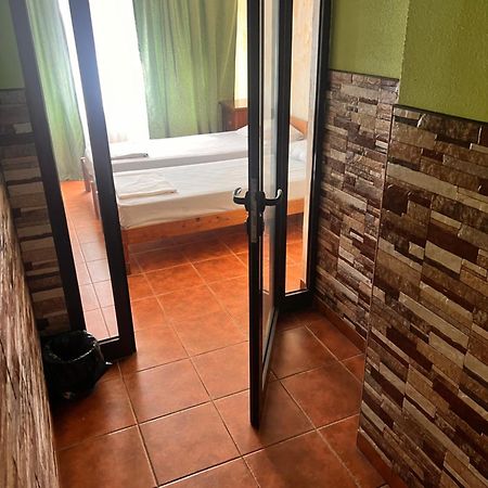 Pensiunea La Palia Iasi Ngoại thất bức ảnh